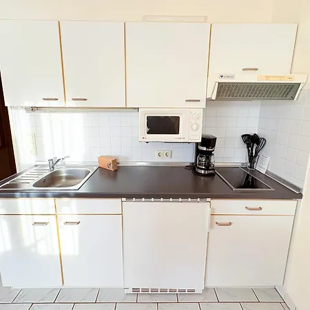 8 Im Haus Huehnergott - Super Fuer Kleine Familien * Sellin (Rugen)
